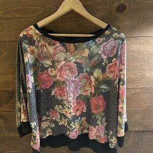 Nally & Millie Floral Patterned Women's Top